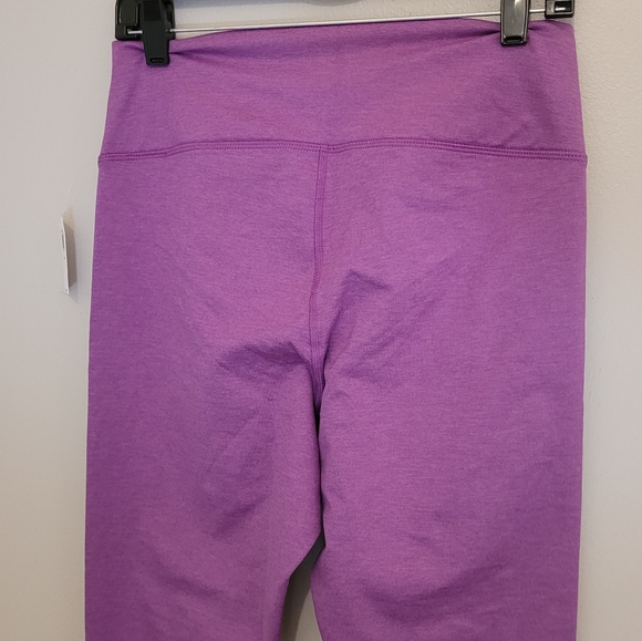 NWT Old Navy PETITE Extra High-Waisted CloudComfy 7/8 Leggings - Picture 8 of 9